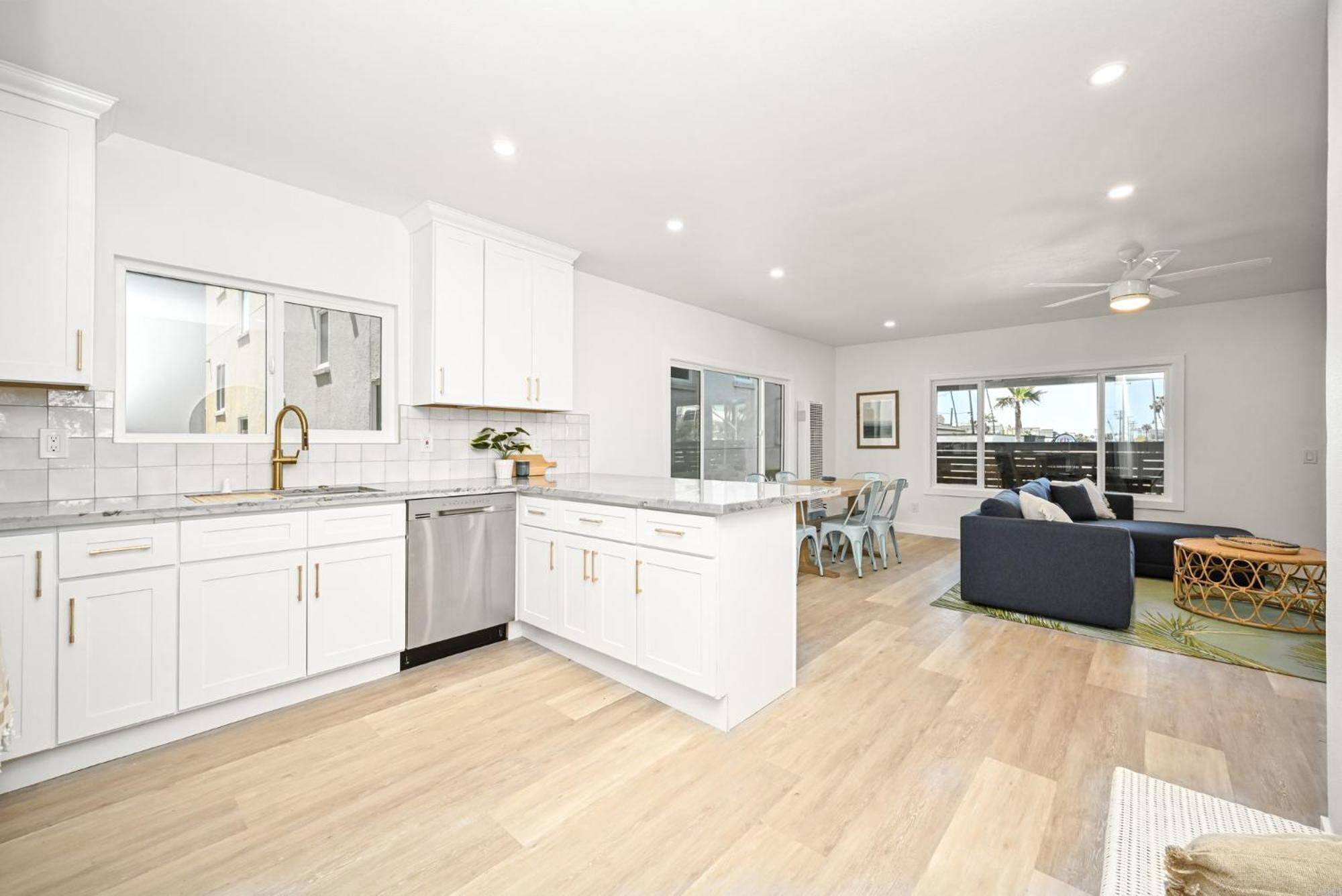 Brand New Home By The Beach & Historic Sunset Water Tower Sunset Beach Buitenkant foto